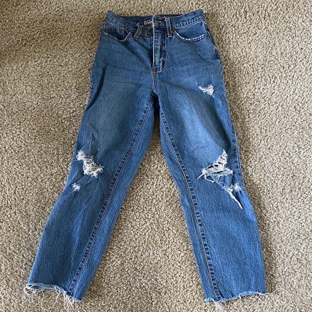 Universal Thread Distressed Ankle Jeans - Blue